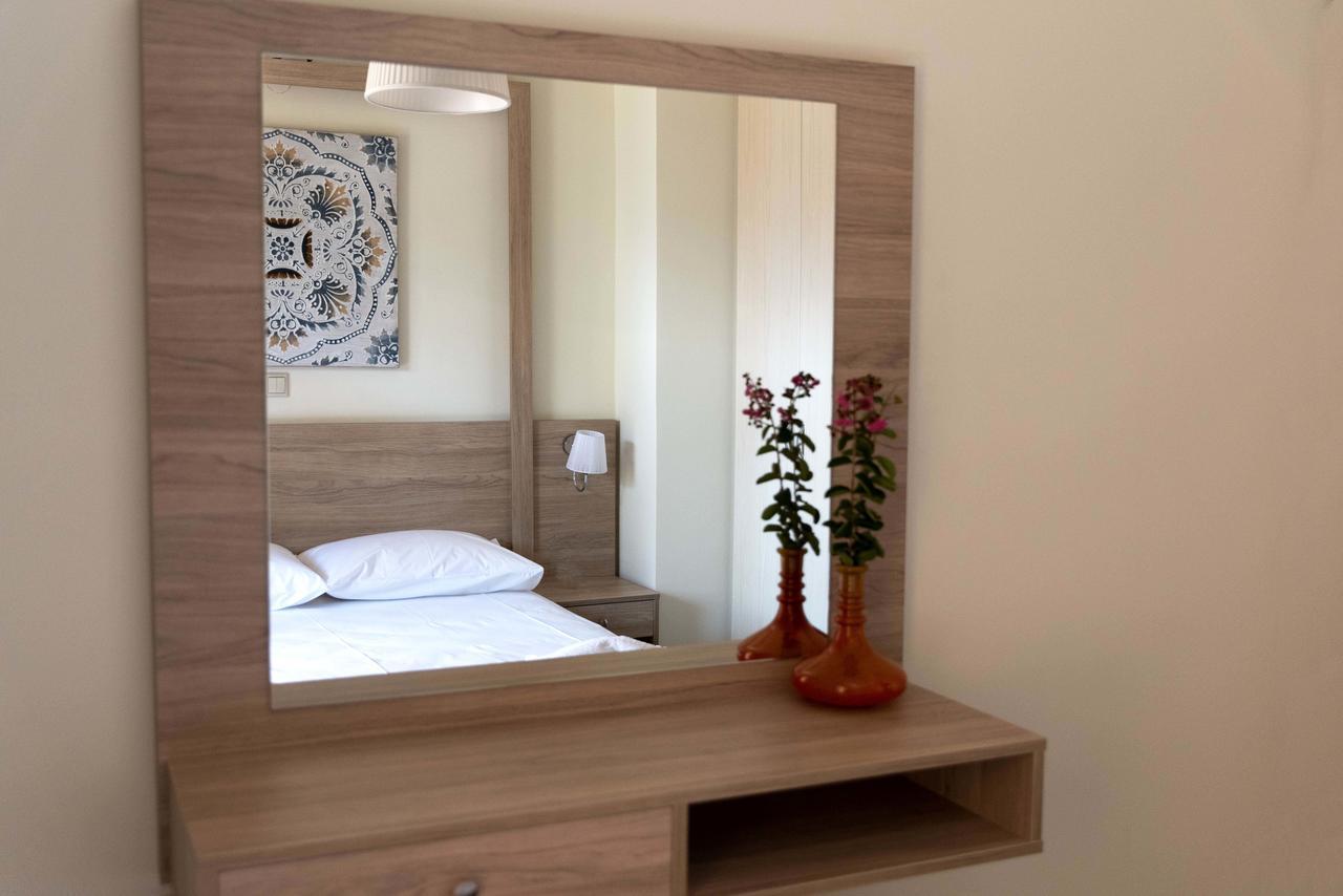 Plumi City Apartments Chania  Exterior photo