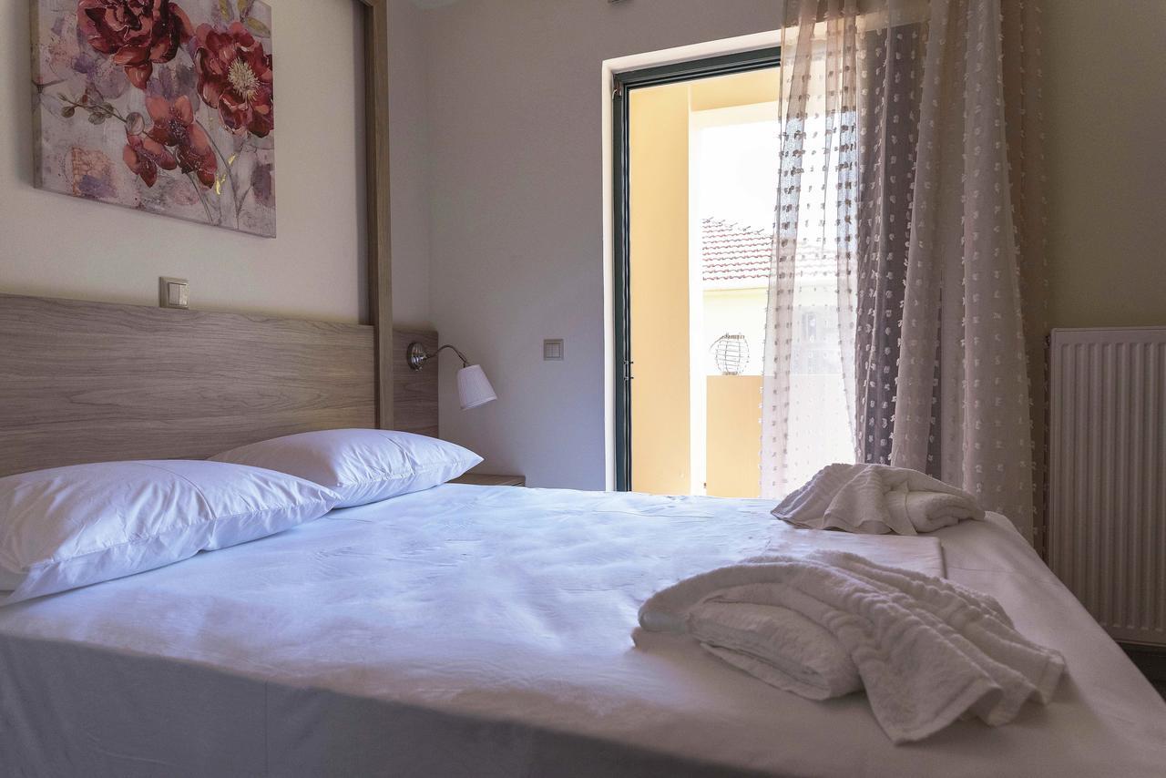 Plumi City Apartments Chania  Exterior photo